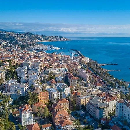 La Perla, Walk To Casino & Old Town - Happy Διαμέρισμα